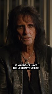 “If you don’t have the Lord in your life, you’re always going to be trying to fill that hole with something.” - Alice Cooper Watch the full episode on the TBN app 📲 | Praise On TBN