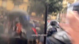 💢Paris : des affrontements ont éclaté à la Gare du Nord. ▪️La police a violemment matraqué les manifestants, qui étaient réunis près de la Gare du Nord, à Paris. Vidéo : Enzo Rabouy #10septembre #police #Paris 📽️Ensemble, on fait bloc. Ensemble, on fait front. Ensemble, on informe autrement. Rejoignez-nous sur nos différents réseaux 👇 https://linktr.ee/lereporterin.dependant. | Le reporter indépendant