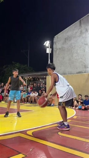 Mastering Basketball Skills: Shooting & Handling Tips