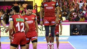 PKL 2019 highlights: Bengaluru Bulls edge past U Mumba; Titans crush Panthers