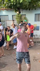 1.8M views · 38K reactions |  Colombia, nos vemos muy pronto  10 ABR • CALI 11 ABR • BOGOTA 12 ABR • BUCARAMANGA 13 ABR • CÚCUTA 14 ABR • MEDELLÍN 16 ABR • CARTAGENA 17 ABR • BARRANQUILLA Tickets en ledvarela.com  | Led Varela Bargalló | Facebook