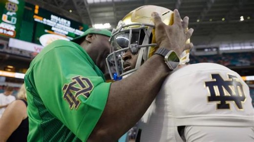 Horton's 16-yard TD catch puts Alabama on top