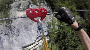 Faulty Equipment Leads To Zipline FAIL (Watch)