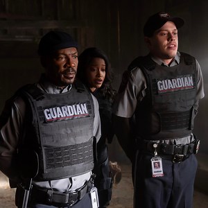 39K views · 534 reactions | It’s pros vs cons. They’re armed but she’s dangerous. The Pickup premieres August 6. | Amazon Prime Video | Facebook