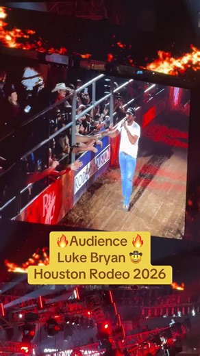 Luke Bryan #rodeo #houston #texas #fypシ #fyp Houston Rodeo 2026 Concert The audience was lit all night!! 🔥🔥🔥