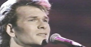 Patrick Swayze and Larry Gatlin’s amazing performance will astound you