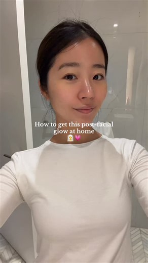 Evelyn 현정 Ha on Instagram: "medicube essentials!! @medicube_global_official #medicube #medicubeskincare #kyliejennerdevice #kendalljennermask #amazonfavorites #amazonmusthaves #amazonprimeday #salmonpdrn #pdrnpinkpeptideserum"