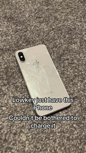 The iPhone XS, unveiled in September 2018 as the refined successor to the revolutionary iPhone X, represents a pinnacle of Apple’s