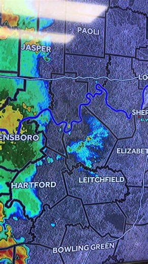 Severe thunderstorm ⚠️ warning for the southern portions of Grayson County until 2:30 AM.