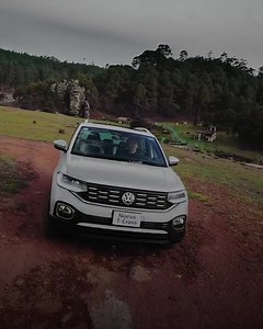 ¿Podrá Santi vencer el reto de vivir un fin de semana con toda la tecnología de T-Cross? Tú, ¿qué piensas? | Volkswagen