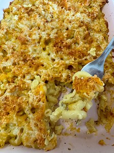 14K views · 507 reactions | Let’s make macaroni pie ( bake mac & cheese) One of the most requested recipe with personality added to it and perfection that can start by using 5 ingredients and up to 15 ingredients, however, simplicity brings out the best in pasta & cheese lets start the recipe. #macaronipie #mac&cheese #comfortfood #easyrecipe | Jenny’s Wok | Facebook