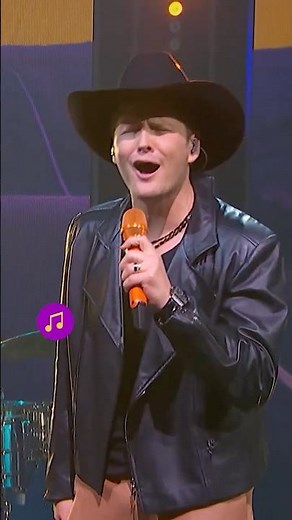 Pancho Barraza, Alexander Acha y el público cantan 'Mi Enemigo el Amor' #juegodevoces