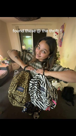 tbt when I found the second fluffy zebra backpack 😍😍😍 I rotate them based on my outfit ofc!! and yes both of them r soft asf #y2k #2000s #y2kbackpack #mcbling #fashion