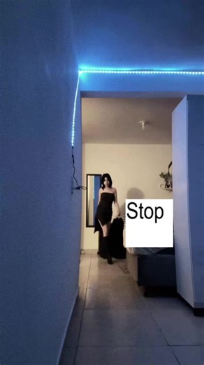 Modeling on the Catwalk: A Vogue Showcase