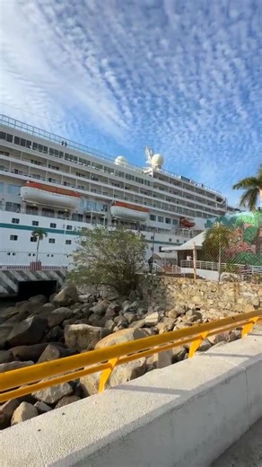 Crucero 🛳️ llega a Acapulco | Lo Real De Guerrero Mexico