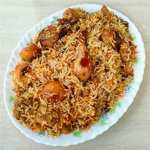 চিকেন কাচ্চি বিরিয়ানি রেসিপি 😍 এত বেশি মজার 😋 এক প্লেটে মন ভরবে না 🥹👌 #recipe #biryani #kacchibiriyani #ভাইরাল #বিরিয়ানি #lunch #dinner #Yum #tasty #love #eatingshow #fb #Fyp #Post #facebook #followers #foodie #food #easyrecipes #bengali #virals #reels #Trending #chicken #chickendumbiryani #bangladesh #India #cooking #weekend #sundayspecial | Sheuly's Kitchen