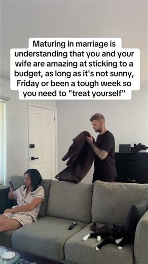 How To Stop Overthinking In Love 🧠 #relationshiptips #loveadvice #mentalhealth