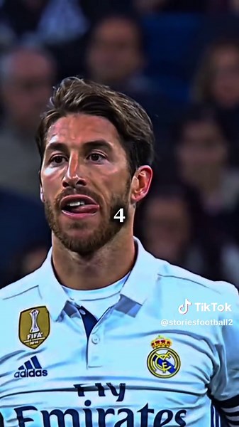 Why are players who wear the number 10s smarter than those who wear the number 7?#soccer #Football