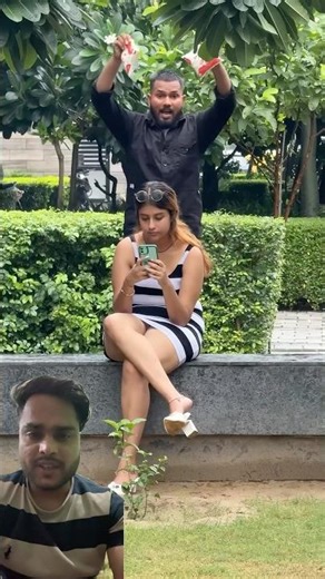 A disabled duckling helps his cat friend 🐥 #DuckRescue #CuteAnimal #AnimalRescue 0108