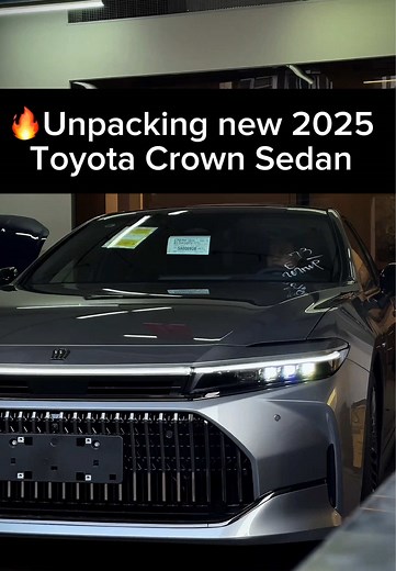 2025 Toyota Crown Sedan Review and Rating