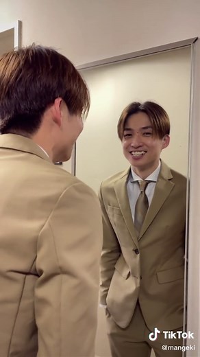 #アインシュタイン #河井ゆずる #ゆず兄 #みんなのゆず兄 #出番直前 #ふいどり #ヘアセット #鏡チェック #鏡越し #キュン #lovesosweet #ラブソースイート #キラキラ #スマイル #爽やか男子 #マンゲキ #よしもと漫才劇場