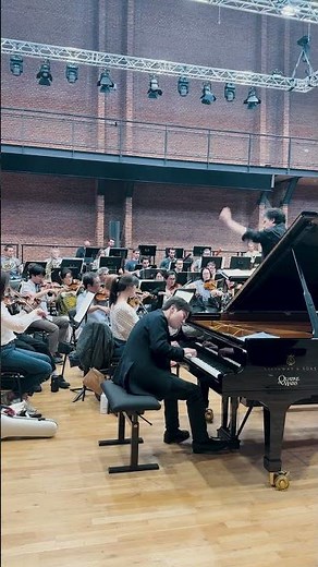 Seong-Jin Cho performs Beethoven Piano Concerto No. 4