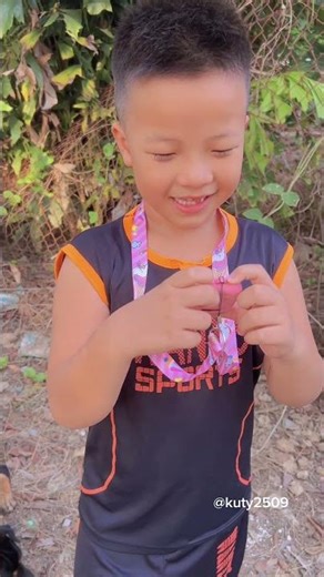 The little guy has a watch #kenfamily #cocacafeken