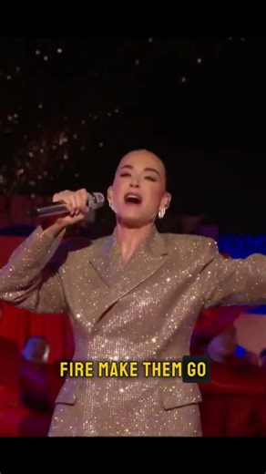 ¡EL CIERRE MÁS EXPLOSIVO! 🎆 Katy Perry - Firework (Live @ Joy Awards 2026) #Shorts