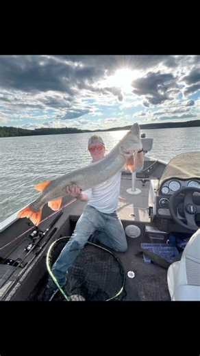 "Making Memories To Last A Lifetime" #sunsetcountry www.sportfishin.com | Cedar Lake Lodge