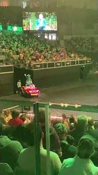 The Wiggles live Part 1