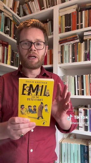 Emil and the Detectives by Erich Kästner, who was born #onthisday in 1899. #booktok #classicliterature #puffinbooks #erichkastner