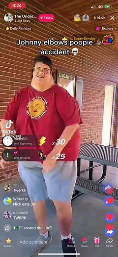 #poopie #poo #shart #buttmud #johnnyelbows #johnnyelbowspoop #accident #herseysquirts #wetpaint #doodoo