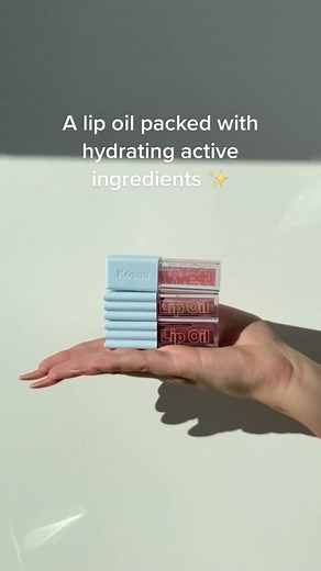 Wet Lip Oil = Juicy lips all day 💦 #lipoil #lipgloss #virallipgloss #wetlipoil #lipoilreccomendations #winterlips