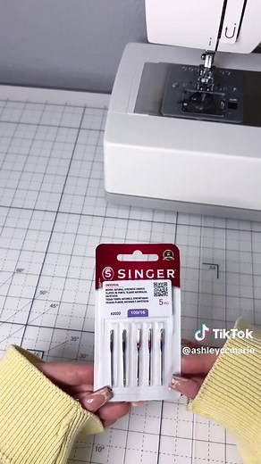 Singer Heavy Duty 4452 🧚🏼‍♂️ So happy I upgraded to this machine!! @Singer Sewing #fyp #sewingtiktok #upgrade #haul #christmas