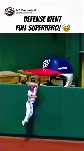 incrediable flying catch 😮 #baseball