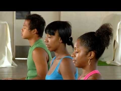 Yoga para Jóvenes: Fortalécete, Calma Tu Mente y Gana Confianza (20 Minutos)