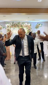 Oyibo PocoLee Vs Daddy Dancegod 😂😂✌🏽✌🏽🔥🔥 𝐊𝐞𝐧 ❤️ 𝐂𝐞𝐜𝐞 🇨🇦🇨🇦 𝗠𝗖: @shegelabobor Photo & Video: @pb_london Video Credit: @dna_multimedia . . . . . #traditionalwedding #tradlookbook #foryou #bride #bridesmaids #ghanawedding #bellanaijaweddings #asoebibella #wedding #afrobeats #diaspora #bridal #weddingsinghana #nigerianwedding #afro #loveweddingsng #idoghana #africandiaspora #explore #suggestions #luxury #luxurylifestyle #canada #chivido2024 #chivido24 #inspiration #brainjotter #oly