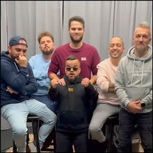 33K views · 1.1K reactions | The challenge of holding back laughter by singing with an old friend | Sor Miguel | Facebook