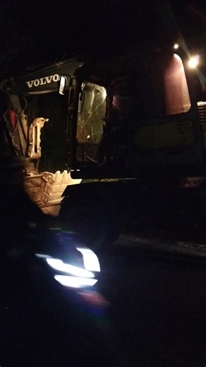 4days trouble shooting parking brake electrical socket lang pala🙏repair done👨‍🔧testing Kay Volvo EW145B | Walter Tabije