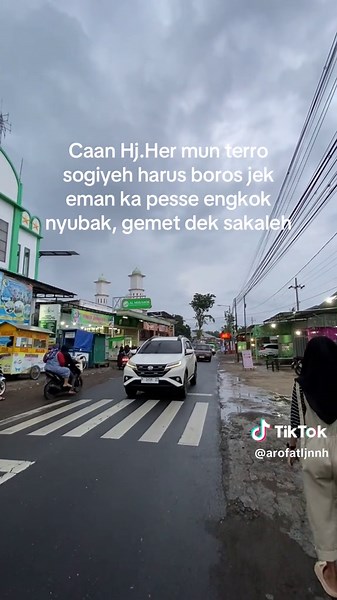 Hj. Her Mun Terro Sogiyeh ke Madura