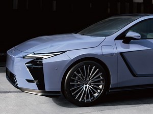 レクサス 新型「ES」世界初公開！先進性あふれるシステム＆デザインに注目【動画あり】 | 中古車なら【グーネット】