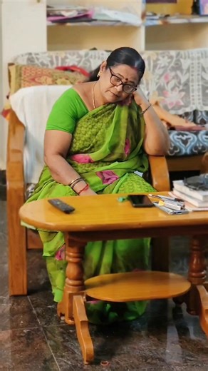 G Kumar on Instagram: "கைரேகை தேய்ஞ்சு போச்சு #facebookpostシ #facebookpageシ #awerepublic #funnyreels #comedyreels #humor #familytime #couplegoals #couplecomedy"