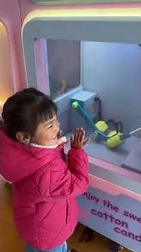 Machine made butterfly cotton candy!!😱