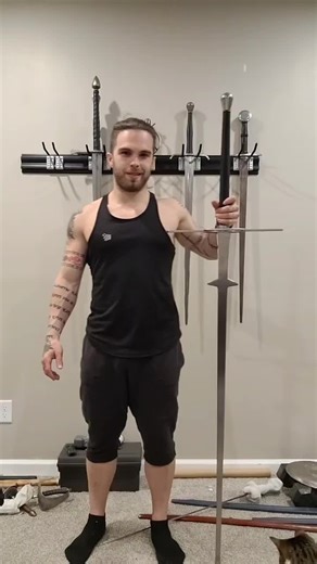Understanding the Montante vs Zweihander Swords