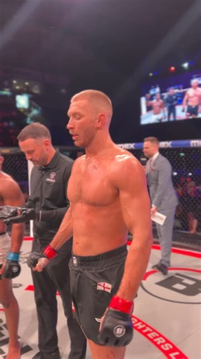 THE GENT! 🏴󠁧󠁢󠁥󠁮󠁧󠁿 Luke Trainer moves to 8-1 with a unanimous decision victory over Grant Neal at #BellatorBelfast #BellatorBelfast | LIVE NOW ➡️ bellator.com/watch | Bellator MMA