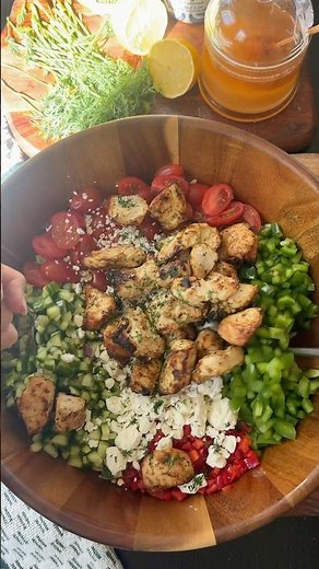 🥒 Greek Orzo Pasta Salad 🍋🍅