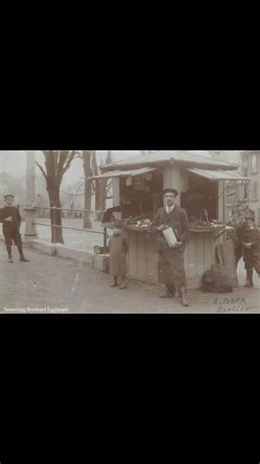 Vom Original Foto zu den drei Bildern, welche mit KI bearbeitet und animiert wurden.. Mir ist es sehr wichtig, dass mit KI veränderte oder komplett erstellte KI Bilder auch als solche markiert werden. #bern #berndamals #vergangenheit #ki #fyp #ai #hula #nerolens #ilovebern #stadtbern #marroni #kastanien | Alte Ansichten der Stadt Bern