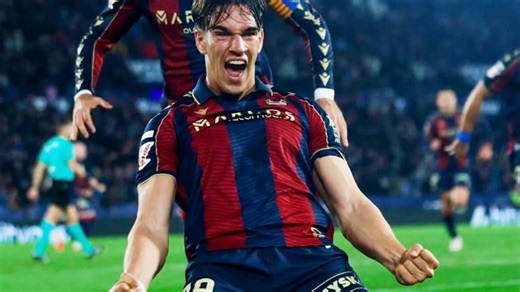 La extraña fórmula de Carlos Espí con el gol en el Levante: sus 10 dianas en Liga, ¡todas iguales!