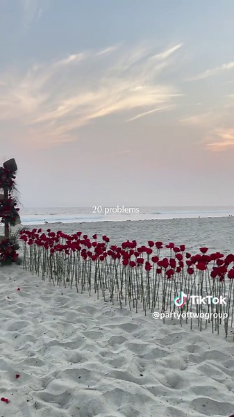 What bliss feels like ❤️🔥 #proposal #love #wedding #couple #datenight #marryme #proposals #losangelesproposal #beachproposal