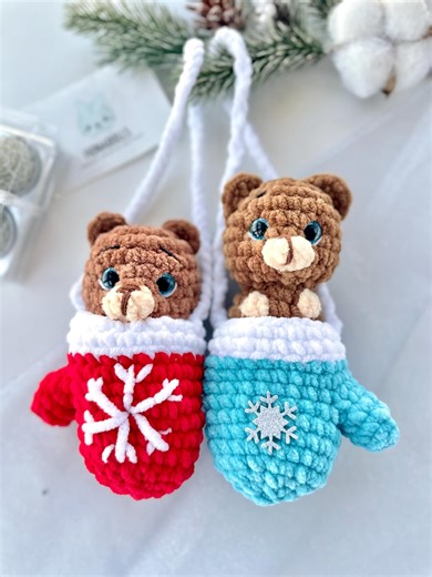 Crochet Pattern Christmas Bear in Mitten - Amigurumi NO SEW Pattern Plush Toy - Pdf English Tutorial - New Year Gift - Etsy
